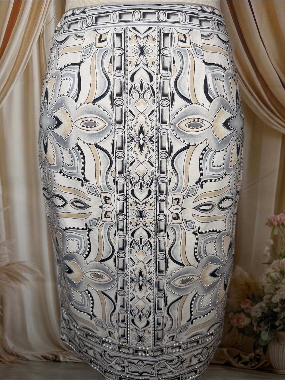 White House Black Market White, Beige and Black Beaded Geometric Pencil Skirt
